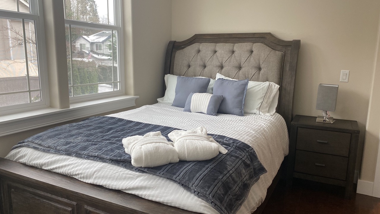 Photo of Bedroom in Paine Field-Lake Stickney