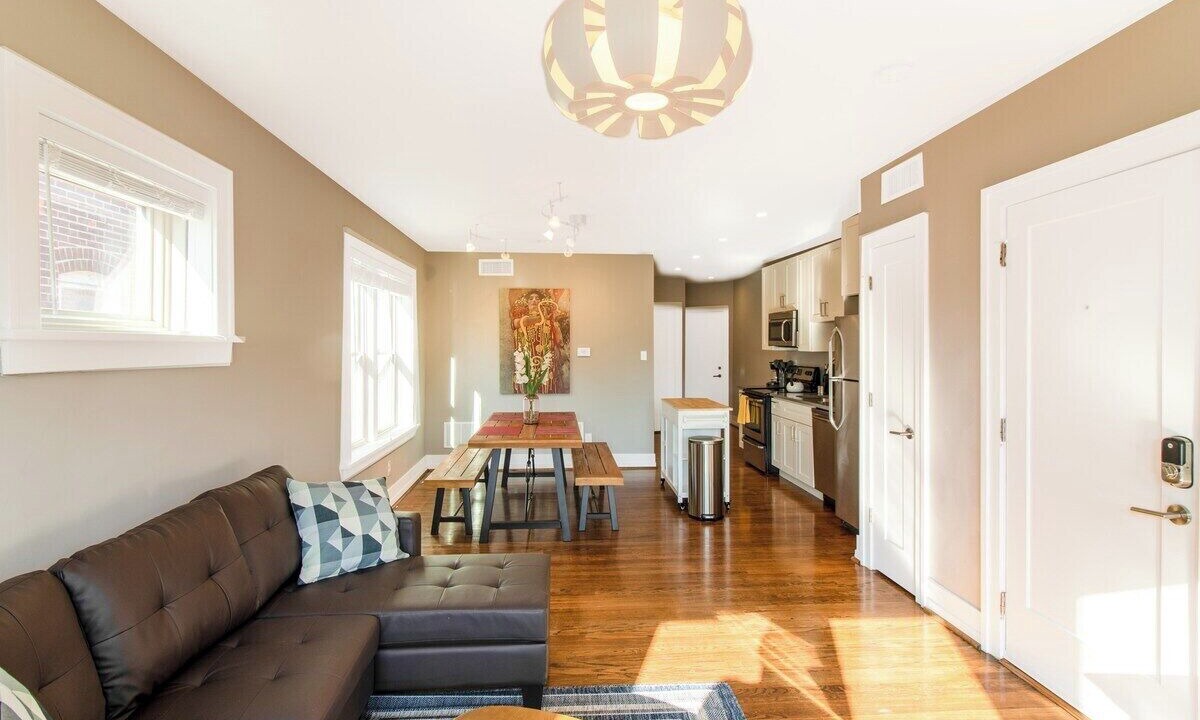 Photo of Livingroom in St. Louis