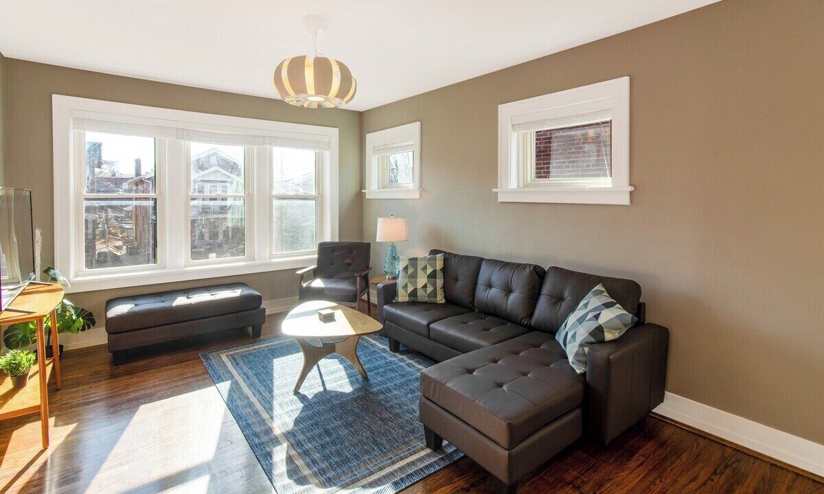 Photo of Livingroom in St. Louis