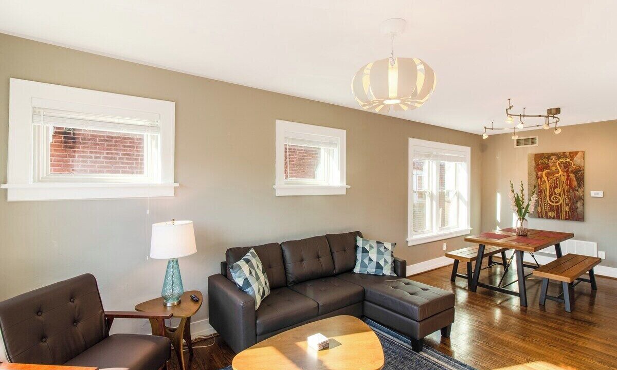 Photo of Livingroom in St. Louis