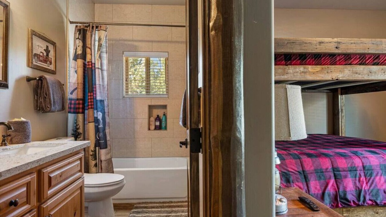 Photo of Bathroom in Eagle Mountain Estates
