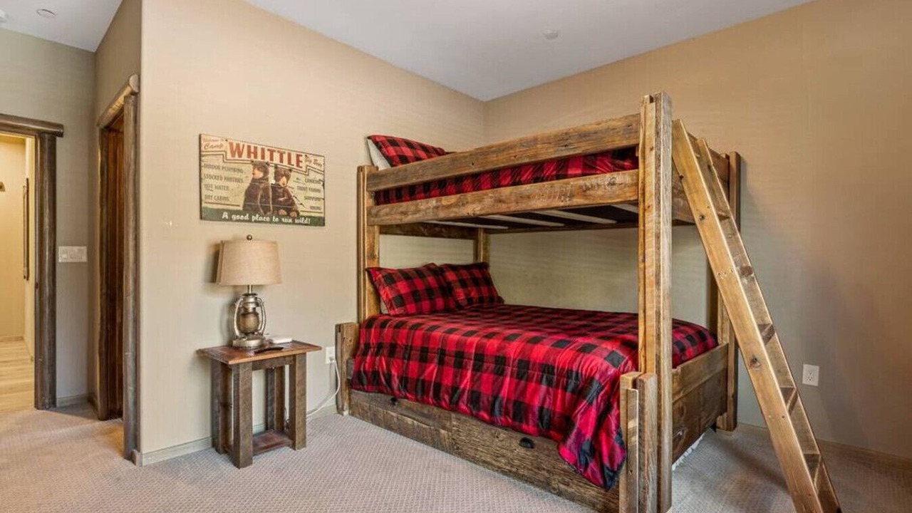 Photo of Bedroom in Eagle Mountain Estates
