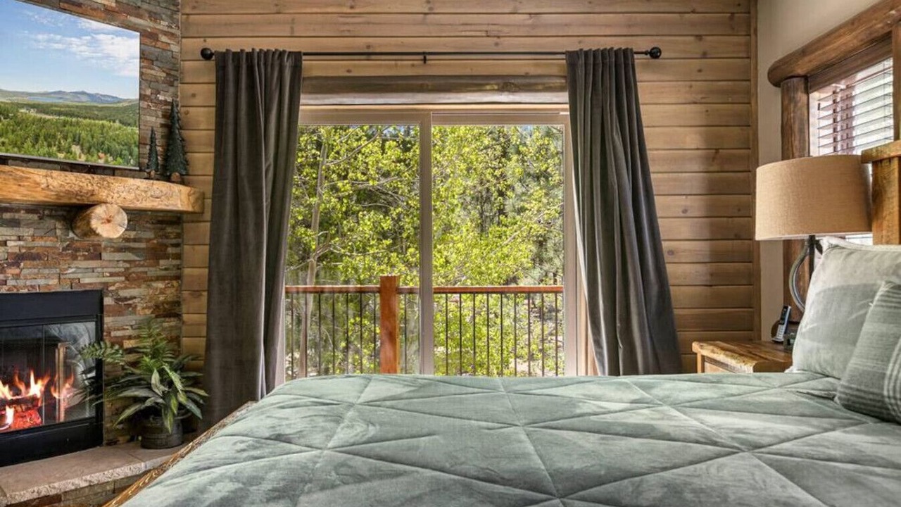 Photo of Bedroom in Eagle Mountain Estates