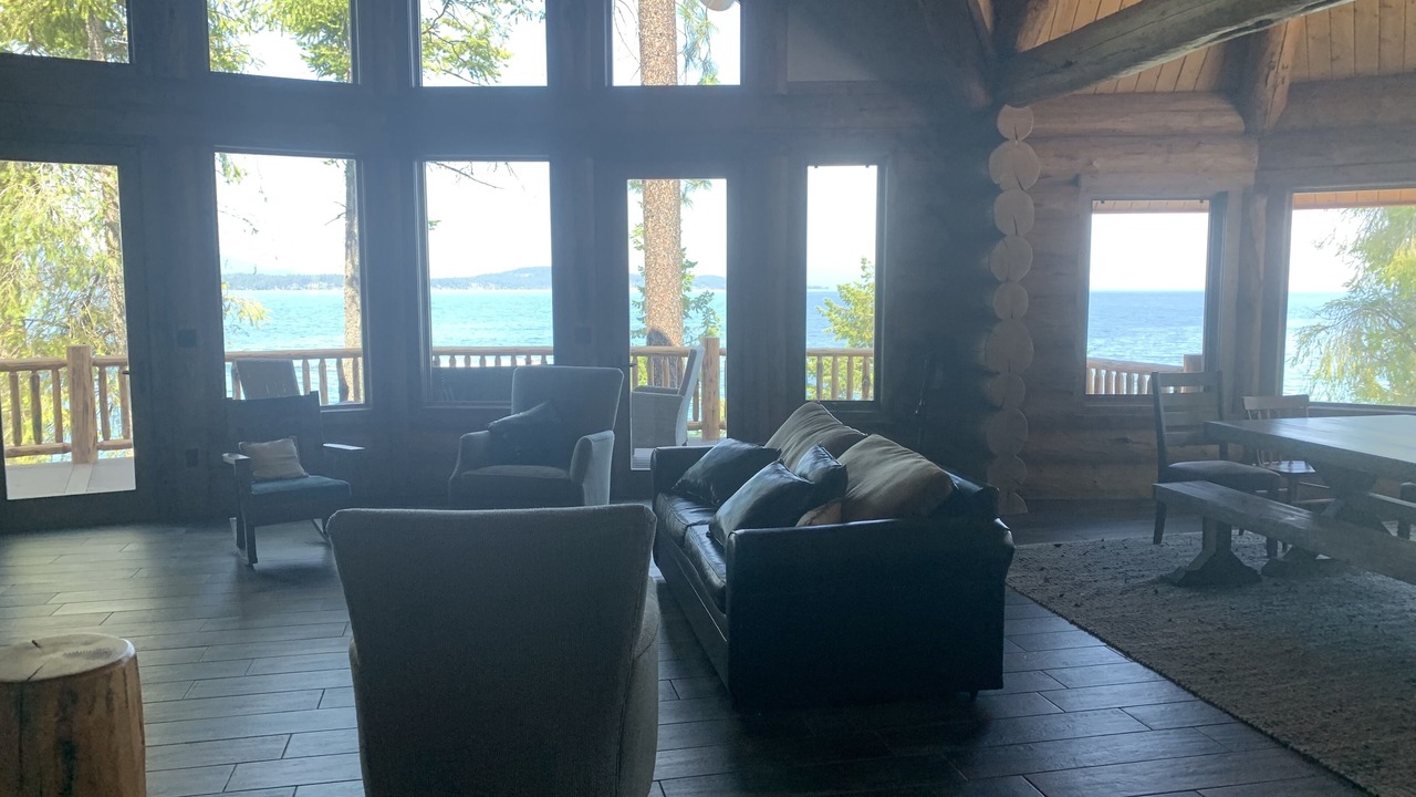 Photo of Livingroom in Finley Point