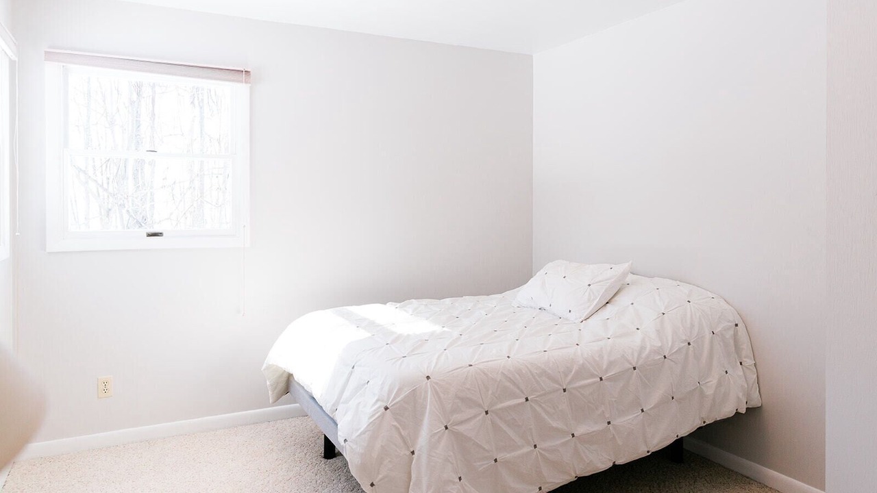 Photo of Bedroom in Nappanee