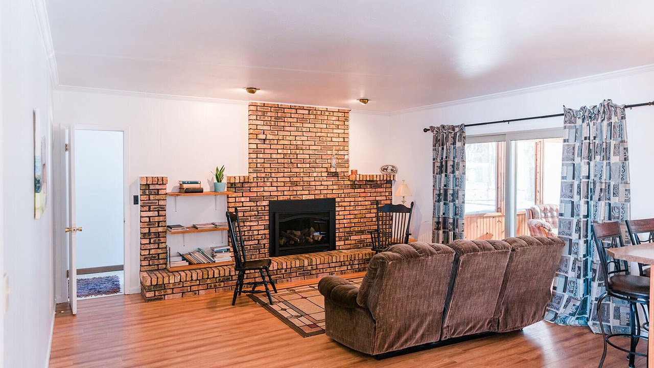 Photo of Livingroom in Nappanee