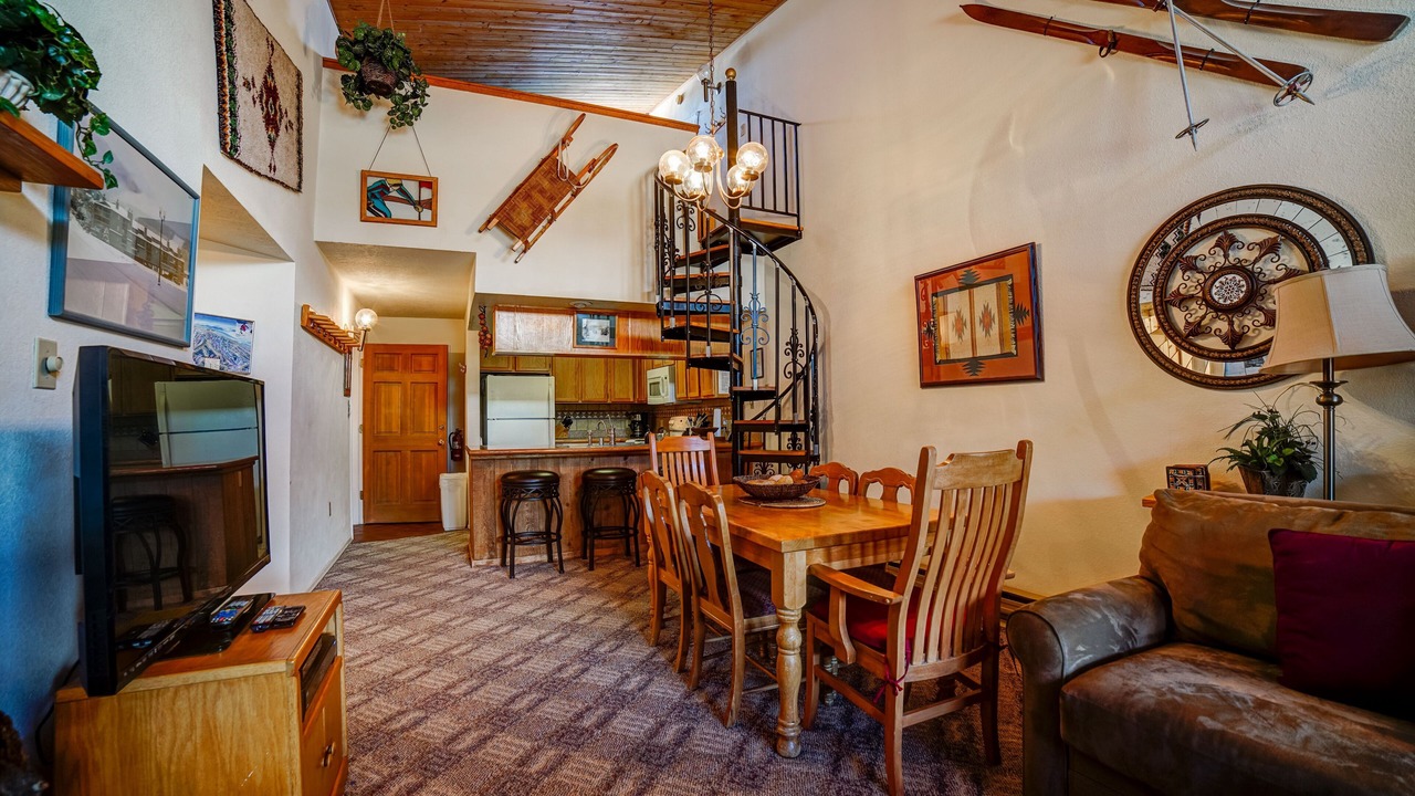 Photo of Livingroom in Angel Fire