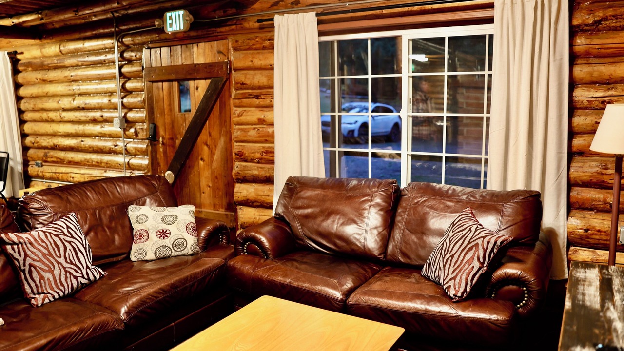 Photo of Livingroom in Ashford