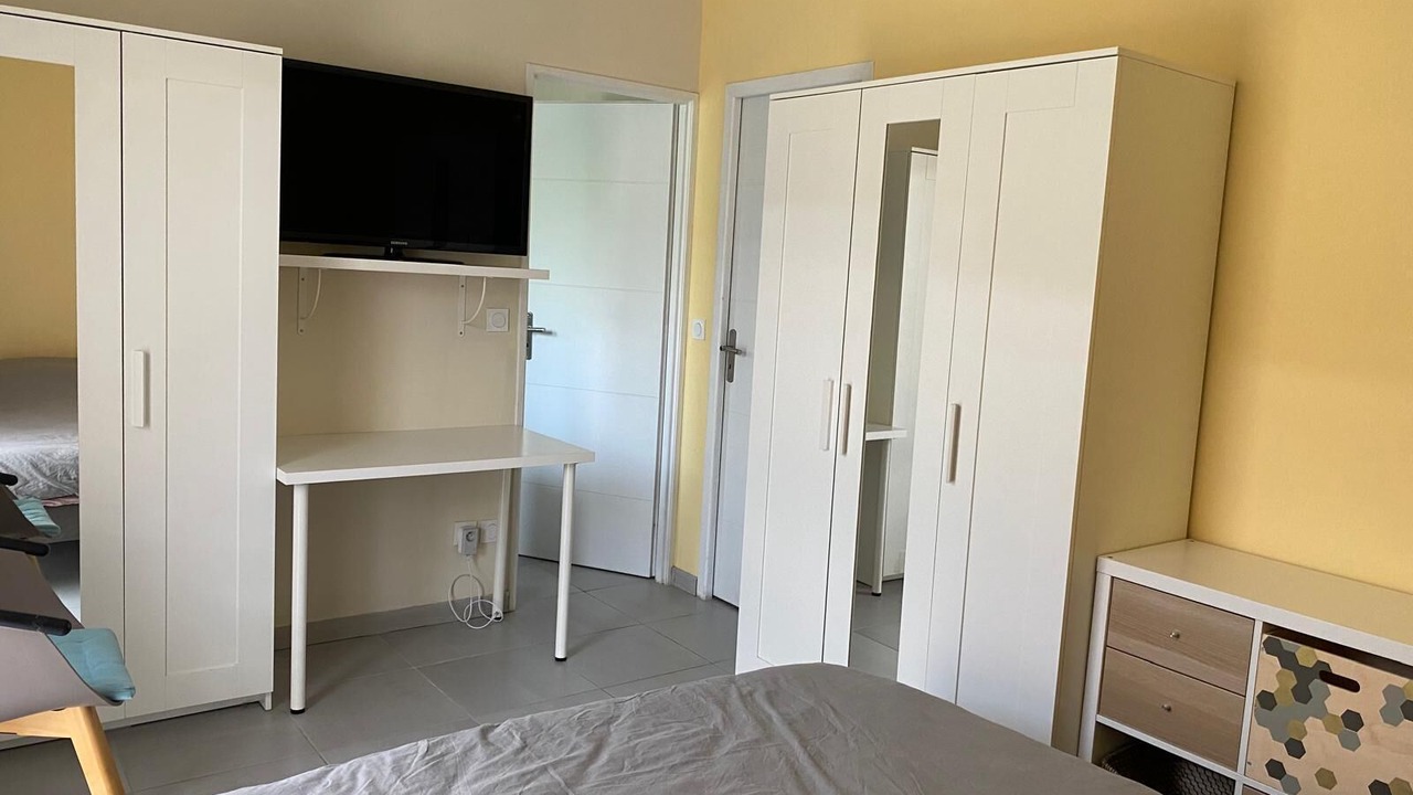 Photo of Bedroom in Pont-Saint-Esprit