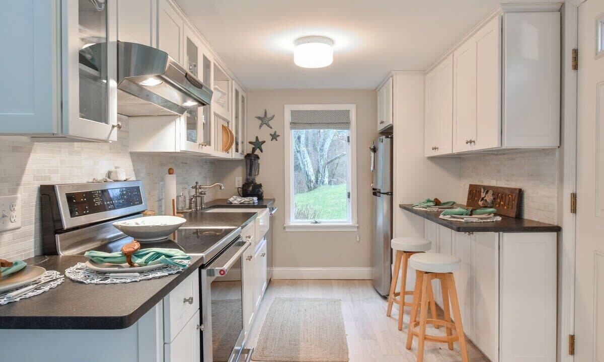 Photo of Kitchen in Brewster