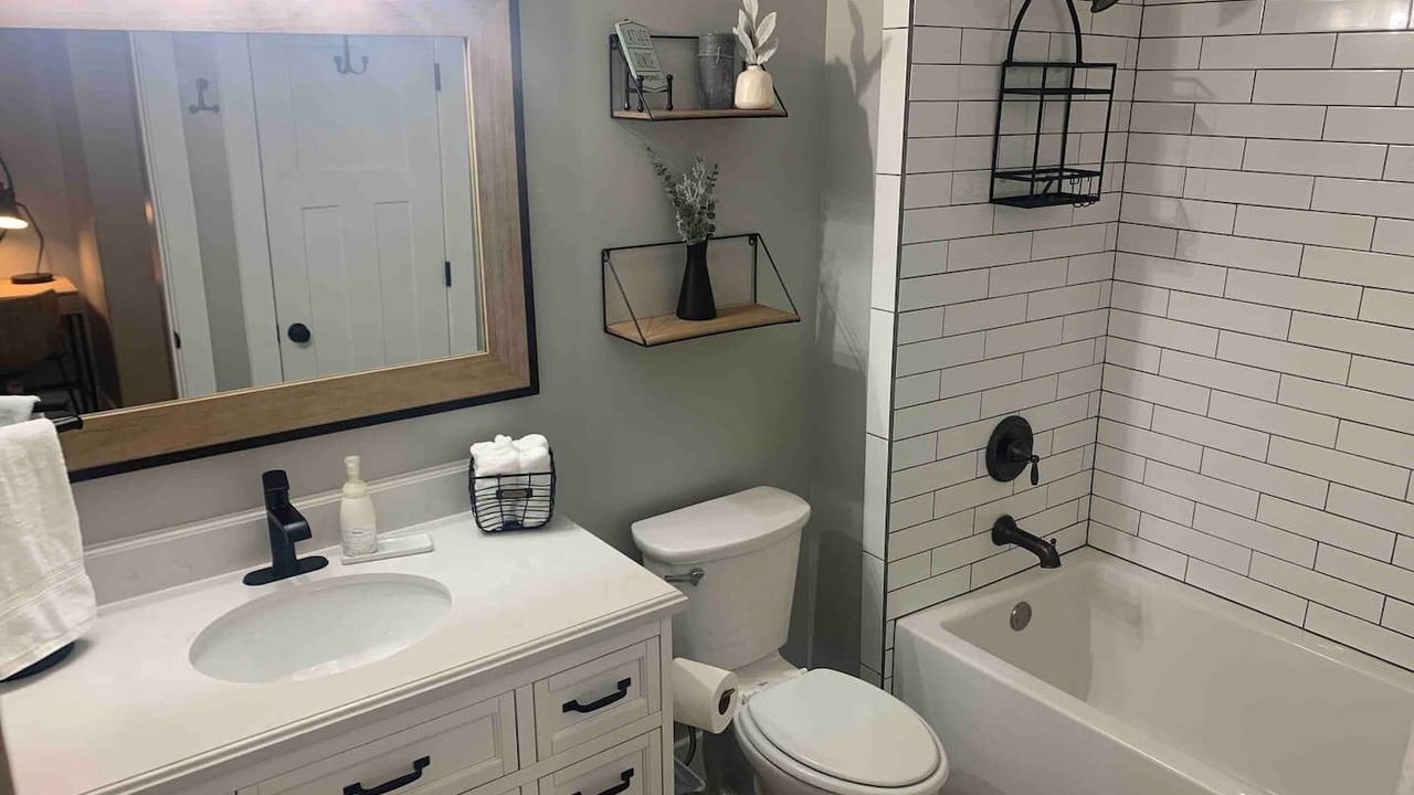 Photo of Bathroom in Farr West
