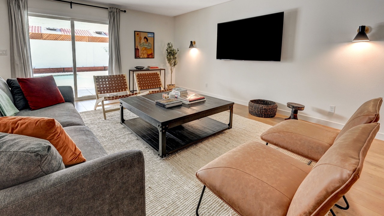 Photo of Livingroom in Royal Crest Rancheros