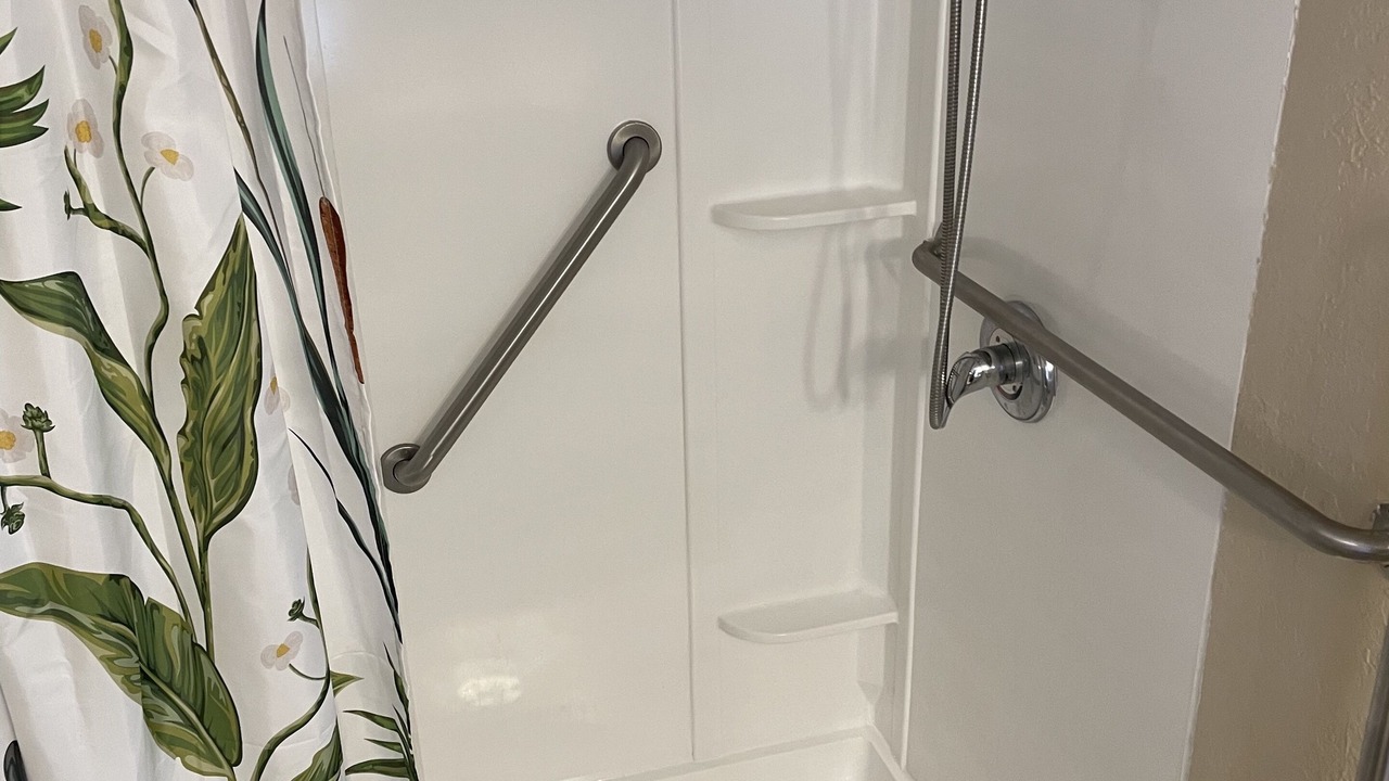 Photo of Bathroom in Dunnellon