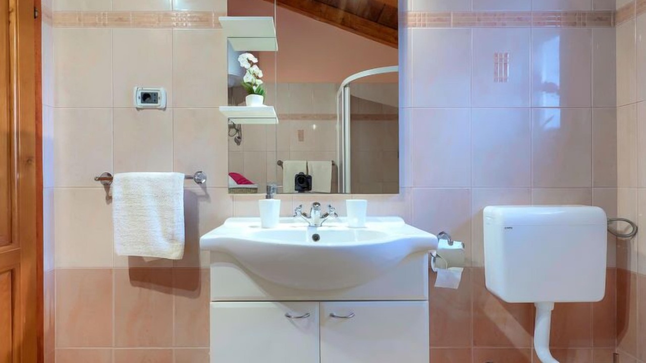 Photo of Bathroom in Muzini
