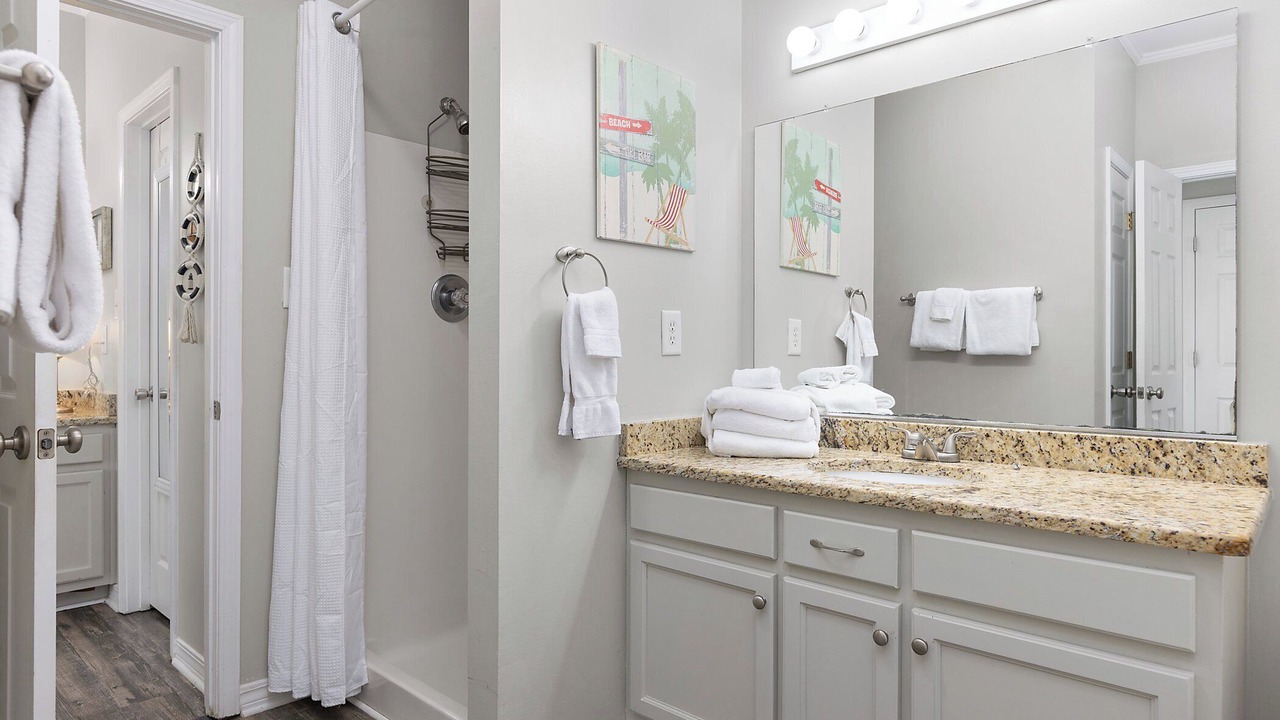 Photo of Bathroom in Ono Island