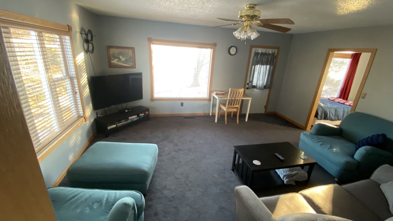 Photo of Livingroom in Tracy