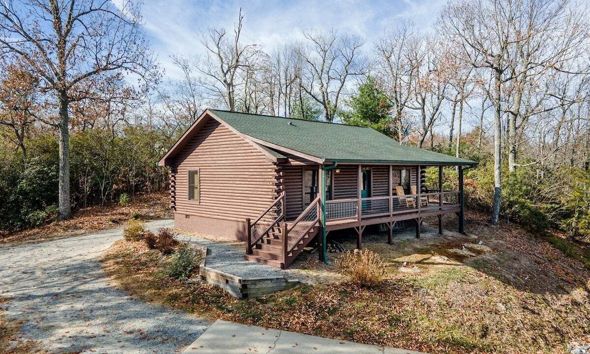 Photo of Outdoor in Hendersonville