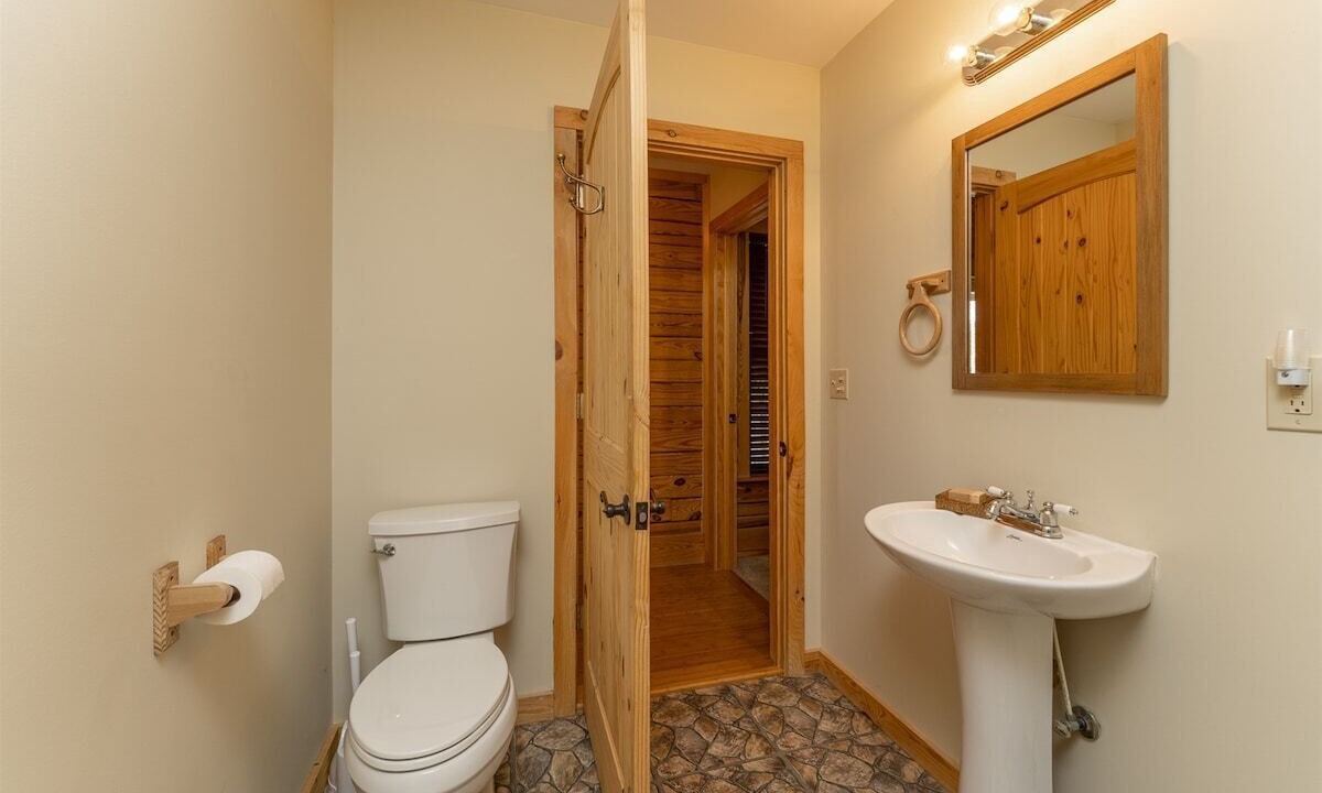 Photo of Bathroom in Hendersonville