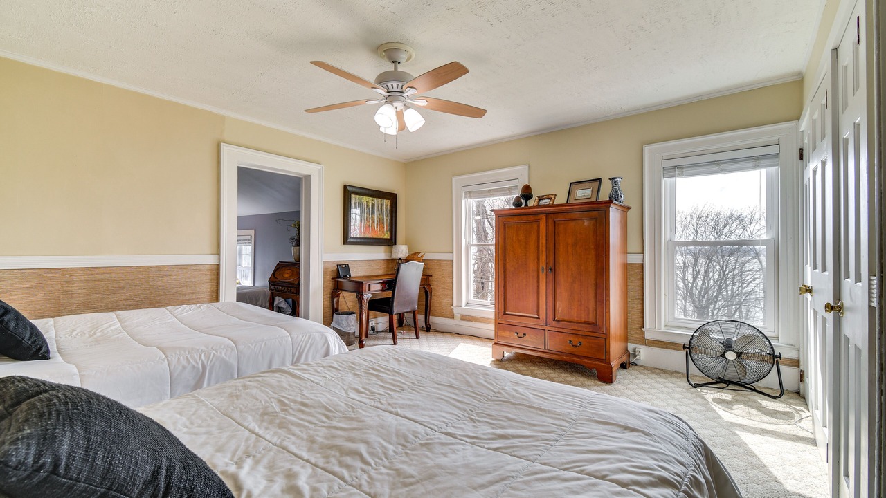 Photo of Bedroom in Cayuga