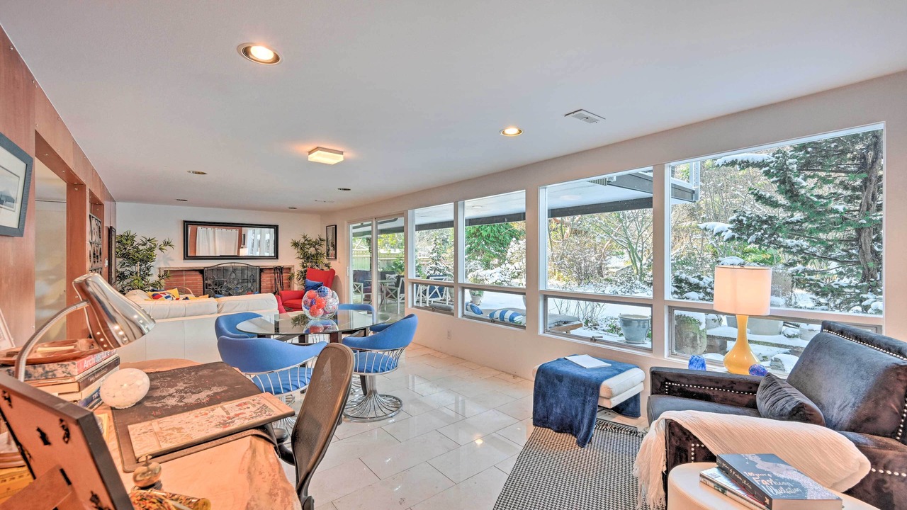 Photo of Livingroom in Edmonds