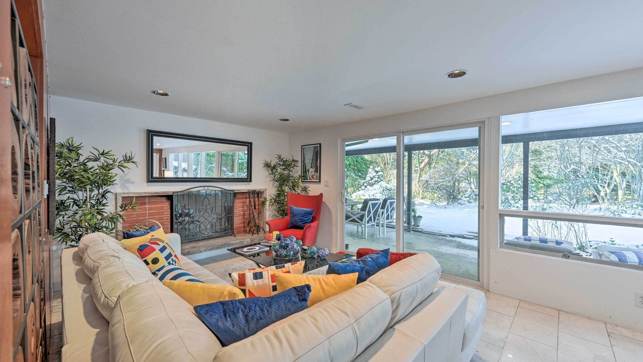 Photo of Livingroom in Edmonds