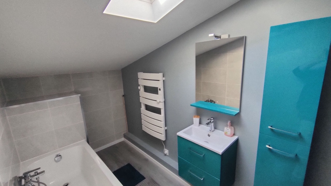 Photo of Bathroom in Camelas