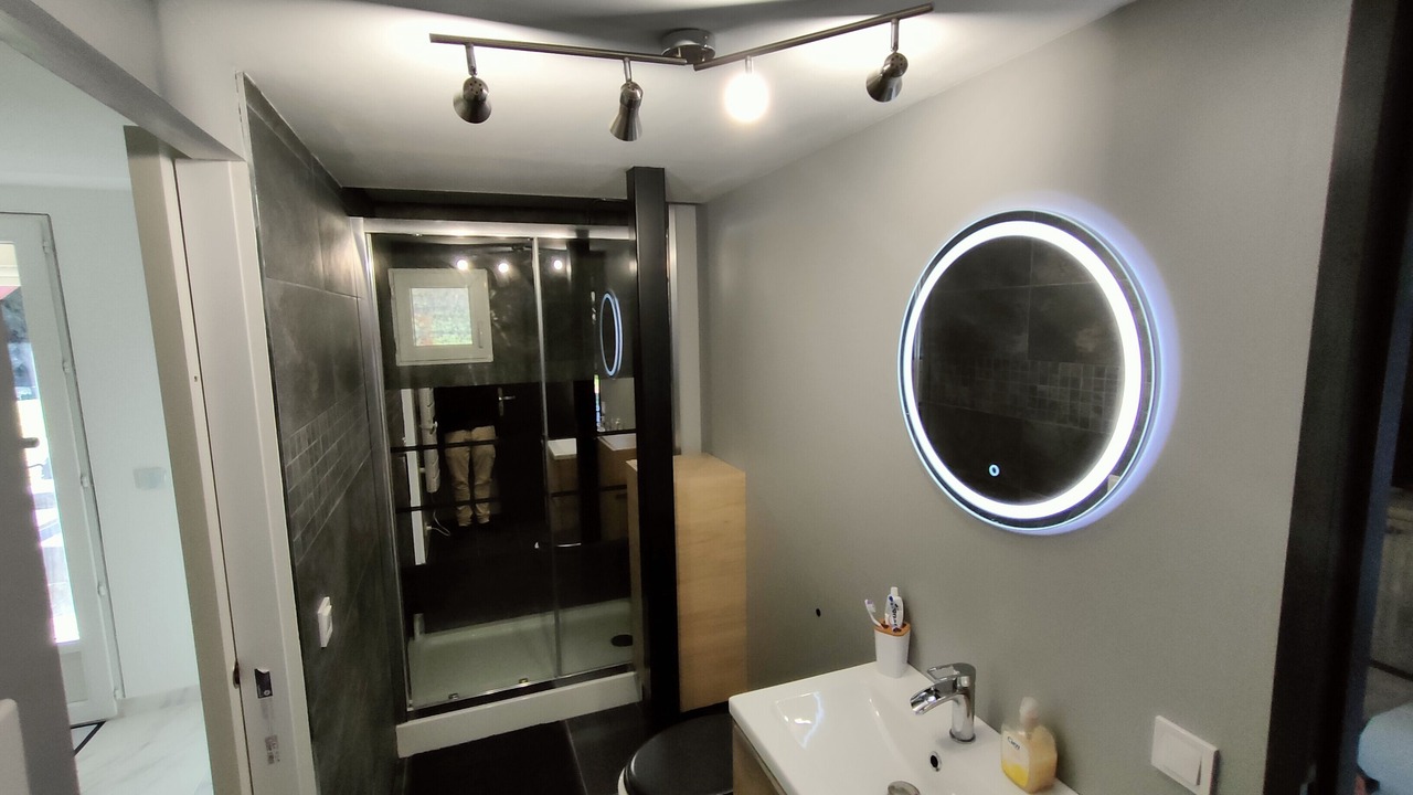 Photo of Bathroom in Camelas