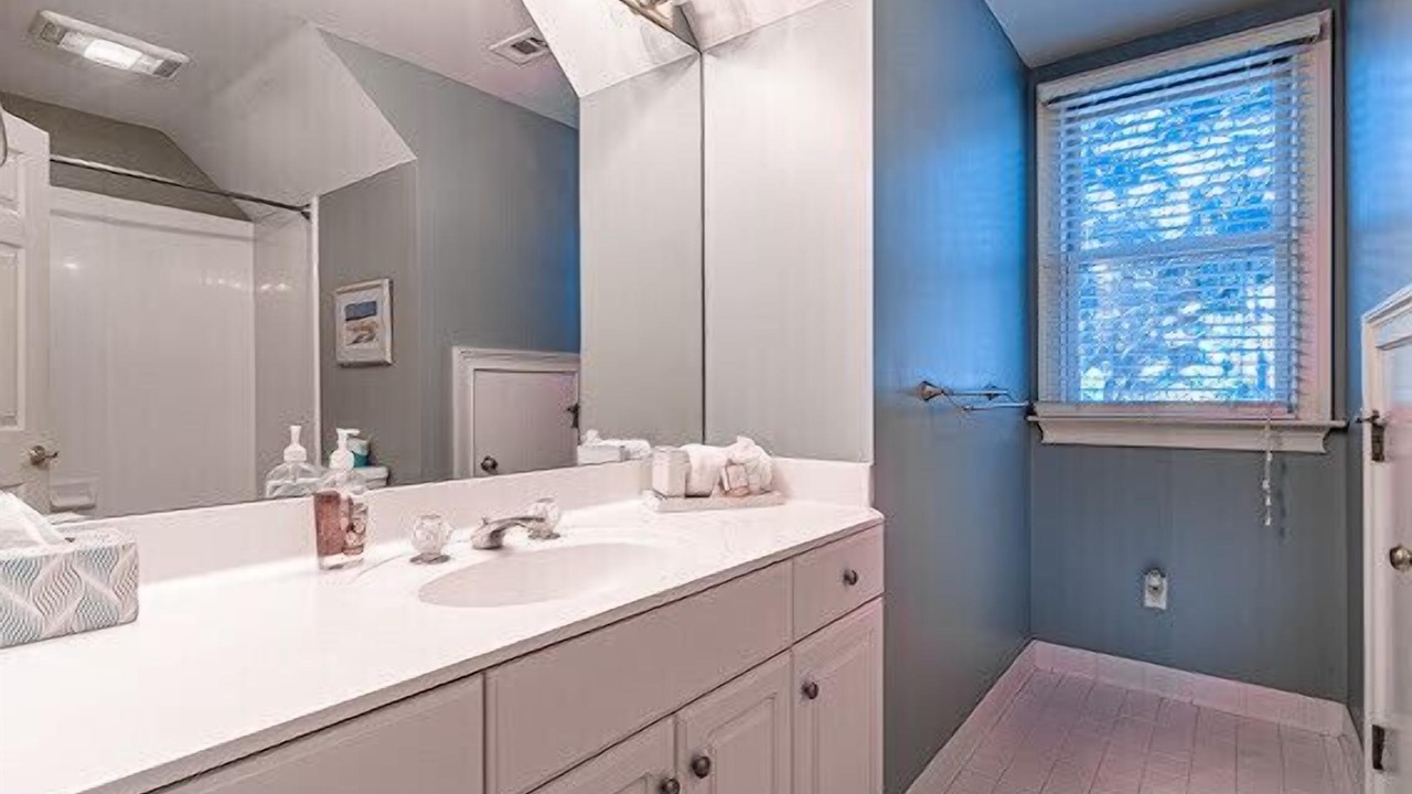 Photo of Bathroom in Heritage Woods