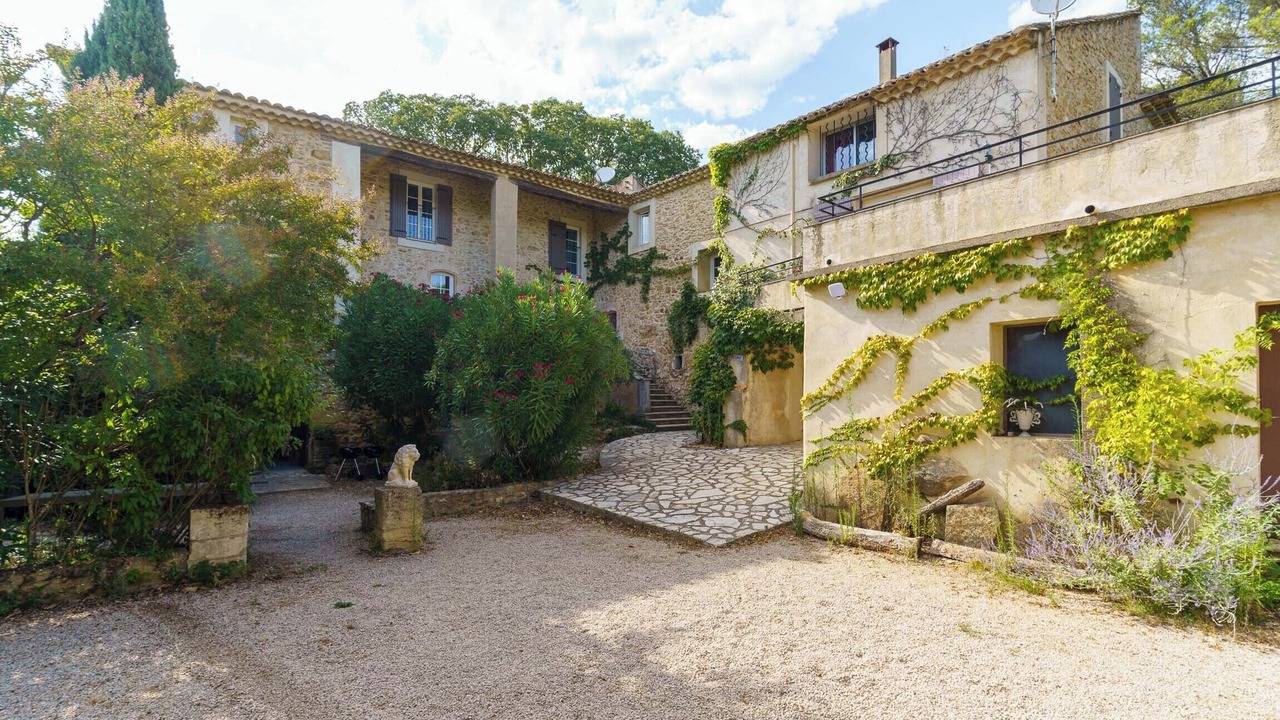 Photo of Outdoor in Tresques