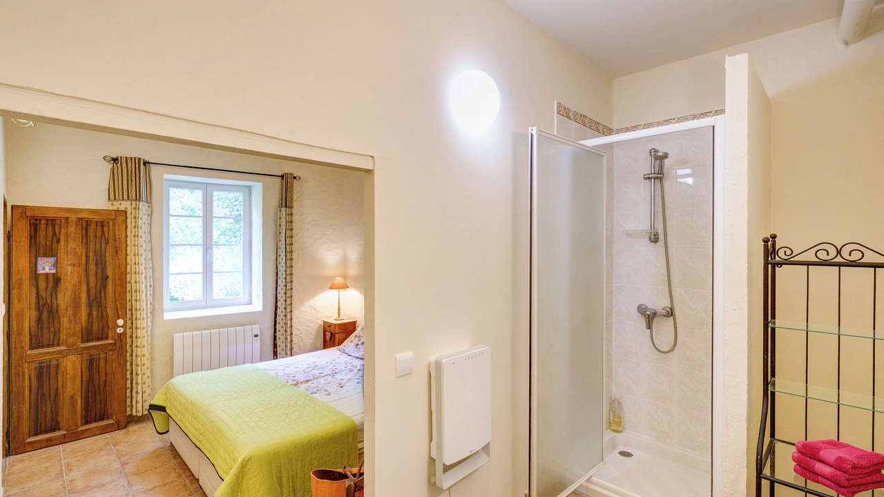Photo of Bedroom in Tresques