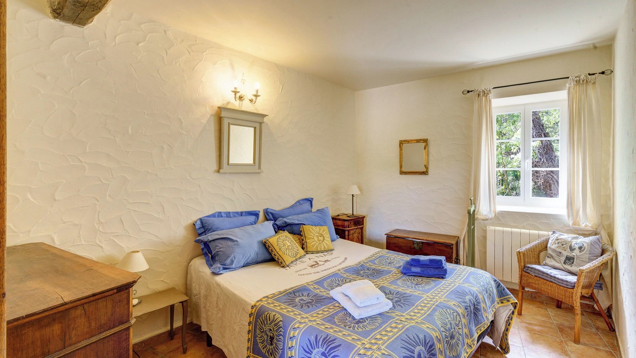Photo of Bedroom in Tresques