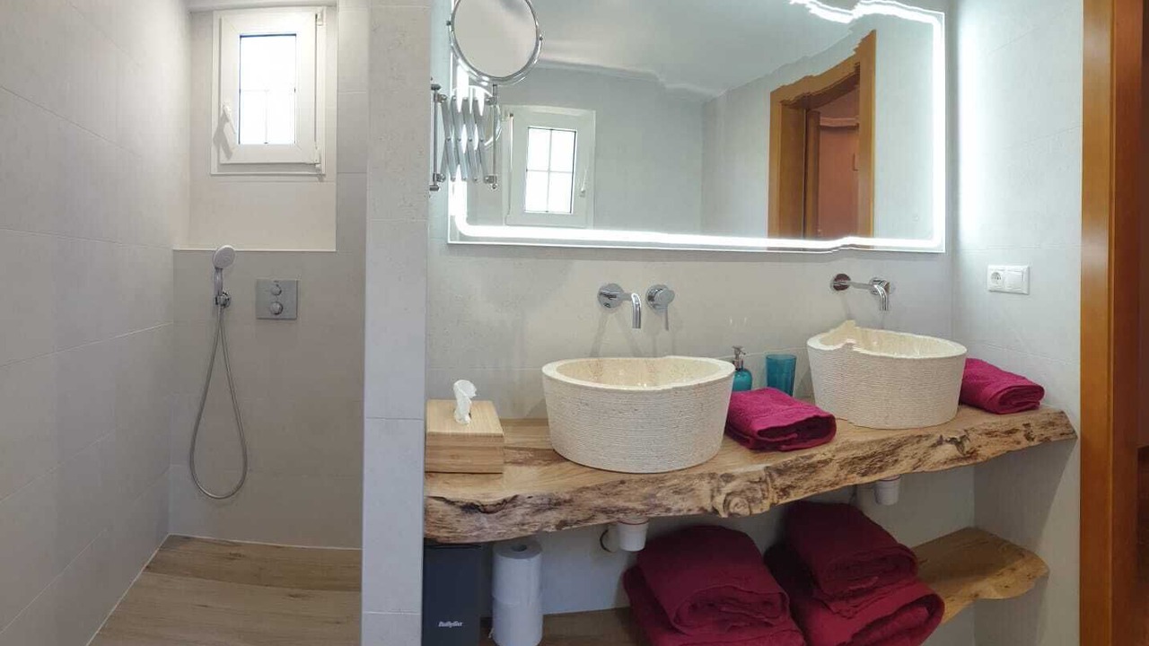 Photo of Bathroom in Serra