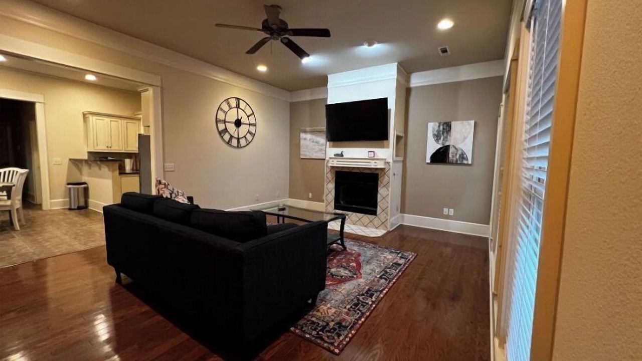 Photo of Livingroom in Rogers