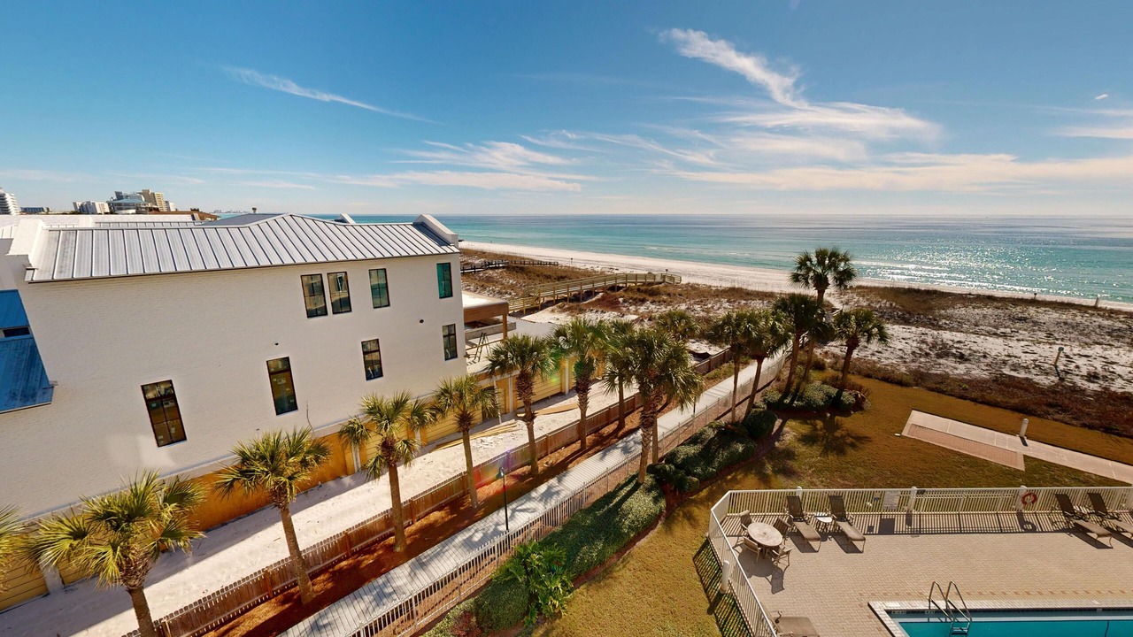Photo of Patio Balcony in Holiday Isle