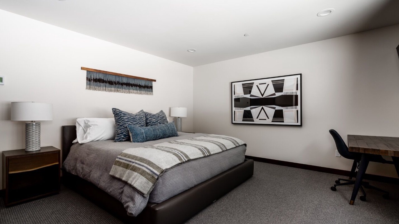 Photo of Others in Saddle Ridge