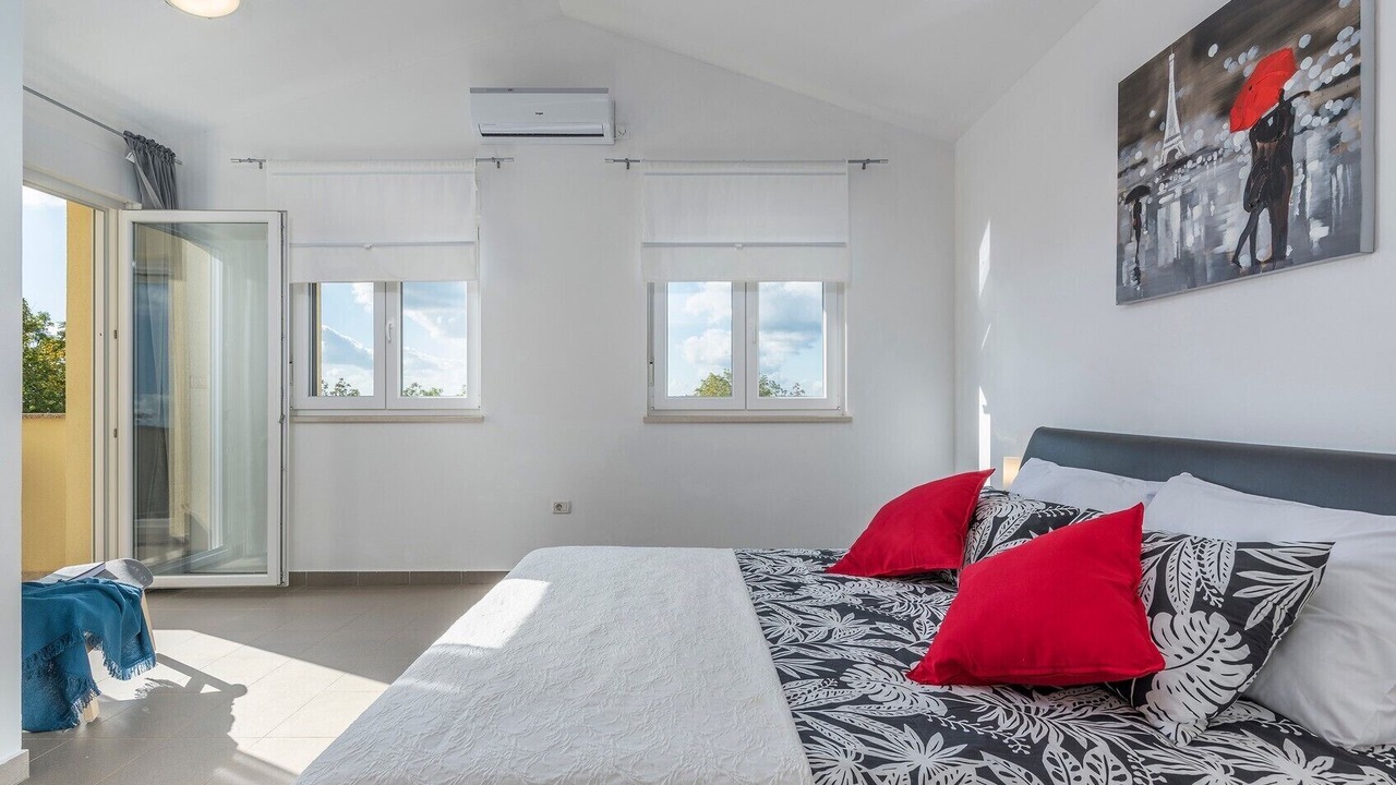 Photo of Bedroom in Brgod