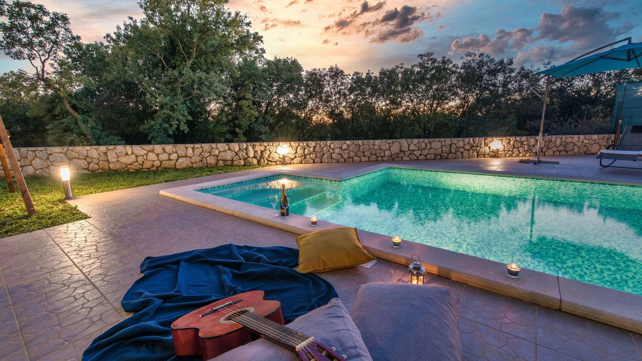 Photo of Outdoor in Brgod