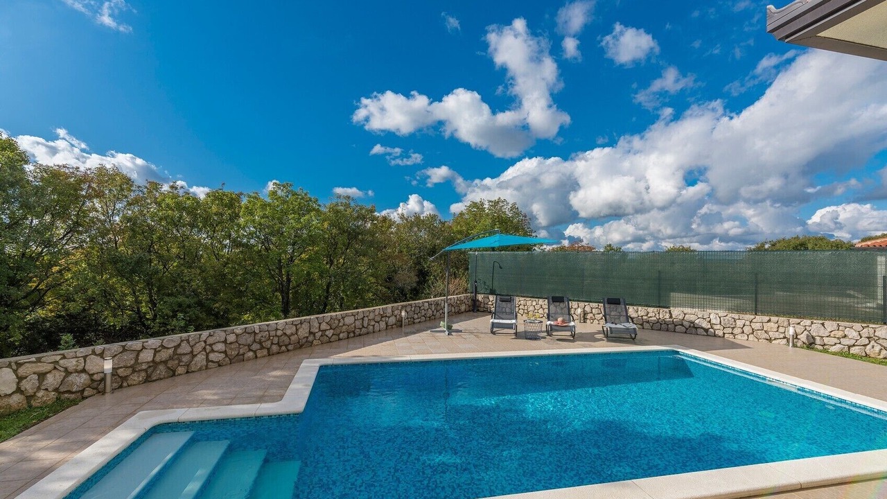 Photo of Outdoor in Brgod