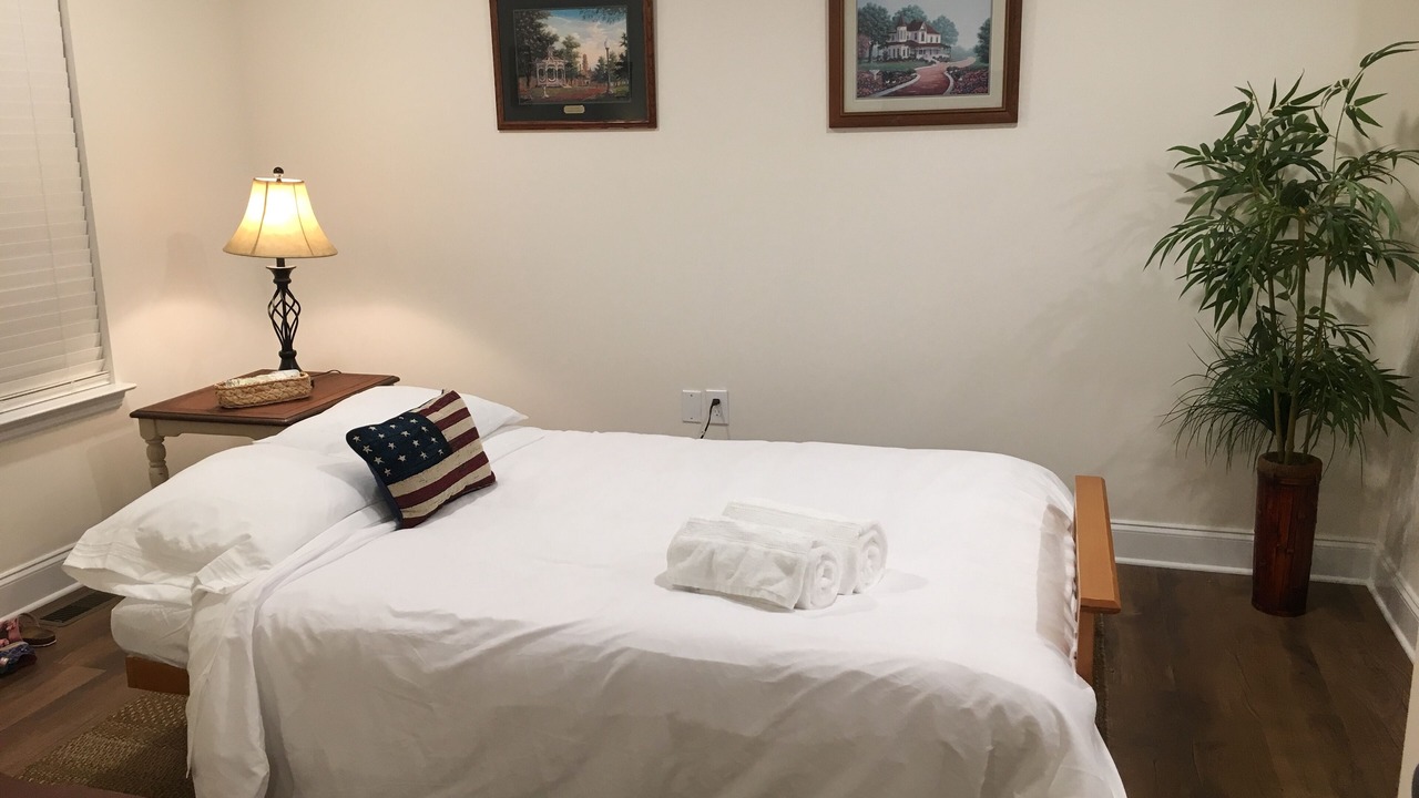 Photo of Bedroom in Cleveland