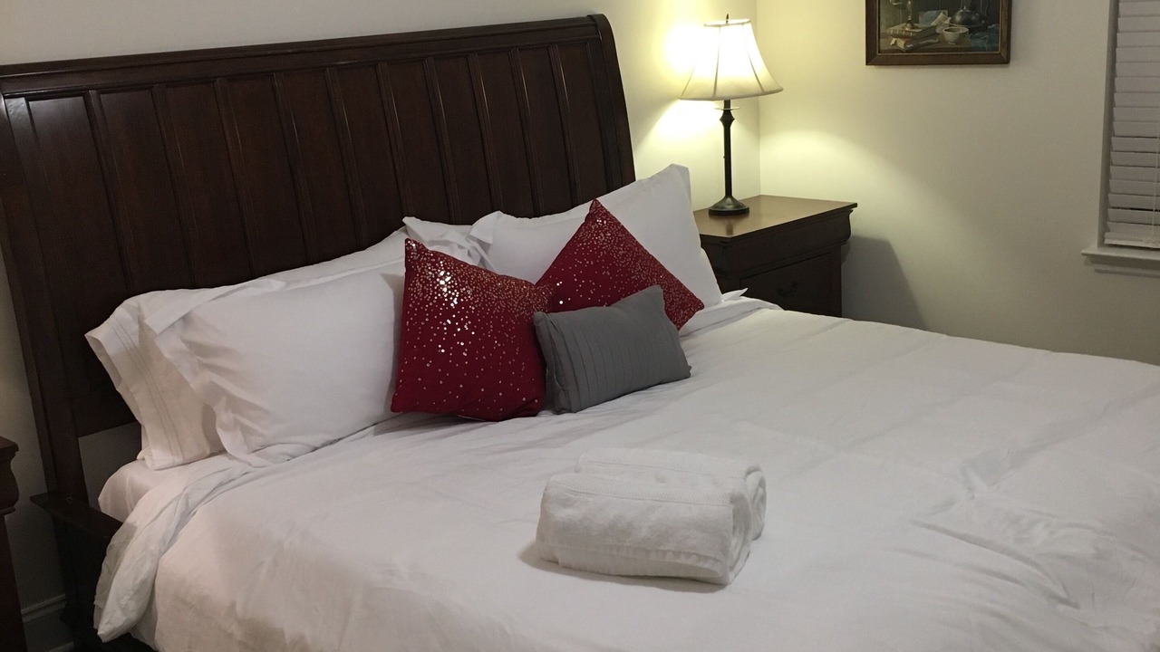 Photo of Bedroom in Cleveland