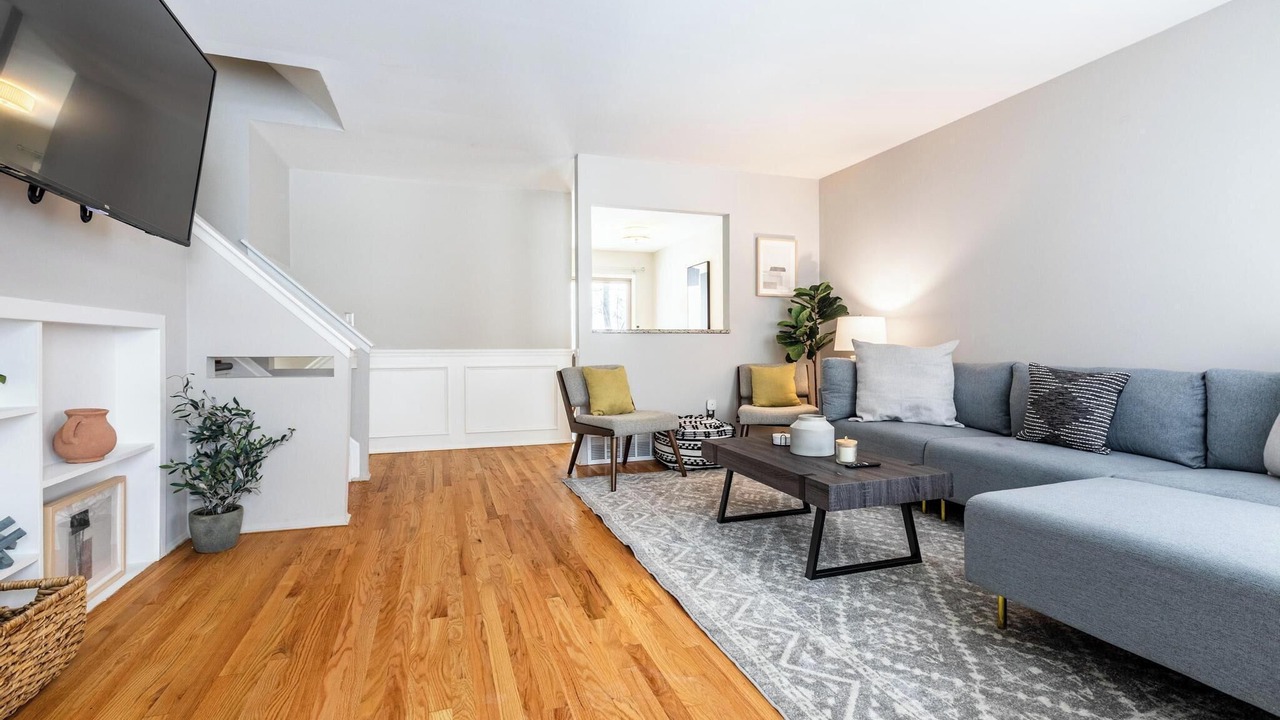 Photo of Livingroom in Royal Oak