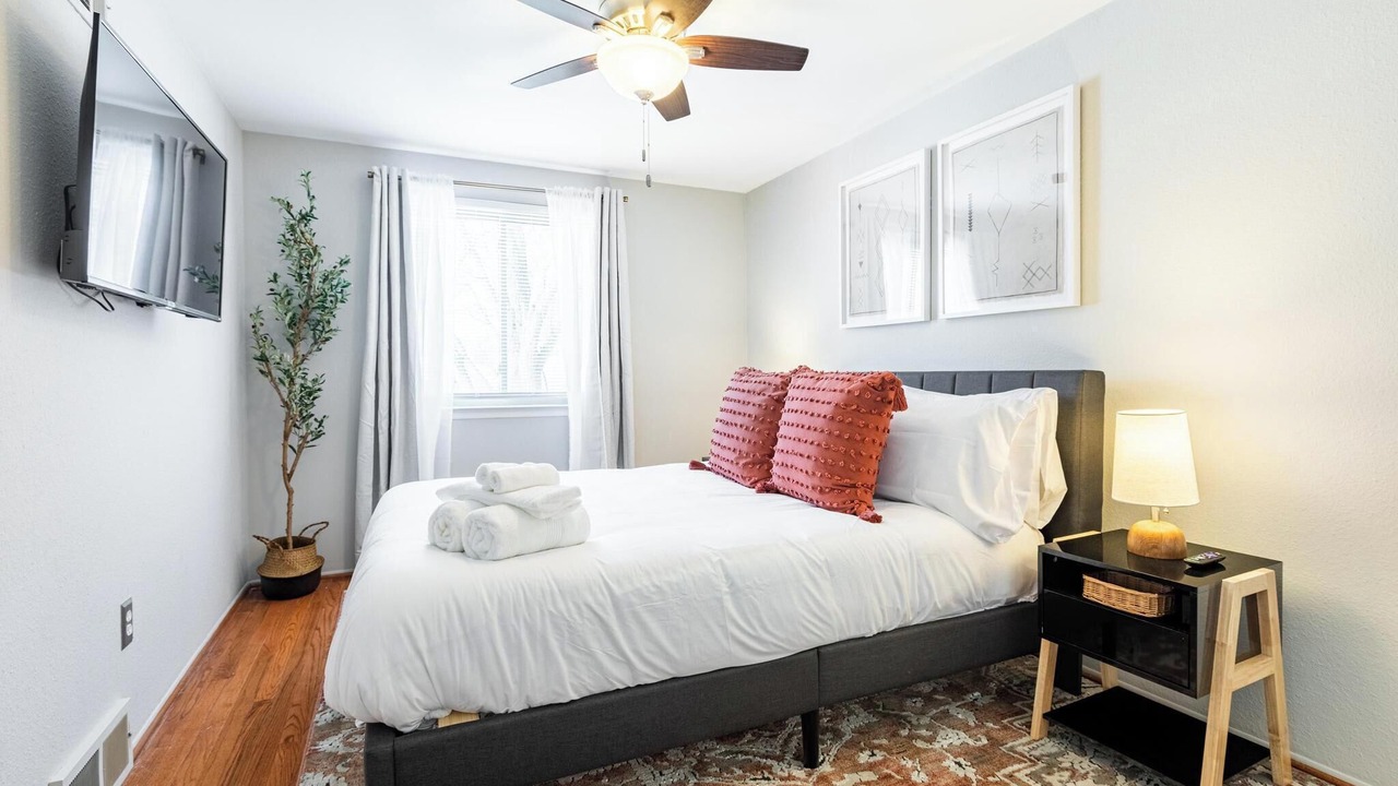 Photo of Bedroom in Royal Oak