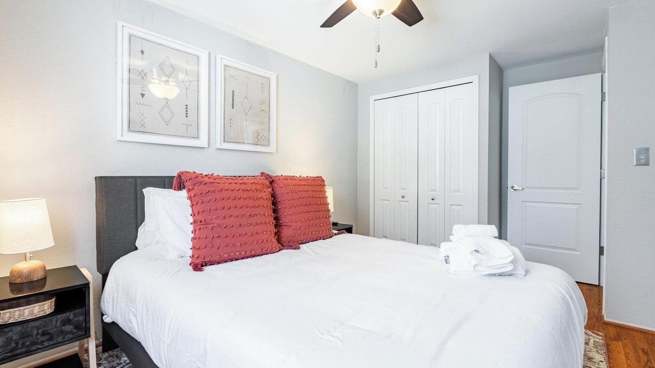 Photo of Bedroom in Royal Oak