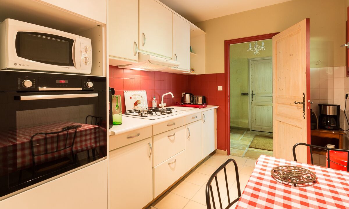 Photo of Kitchen in Saint-Cernin-de-Larche