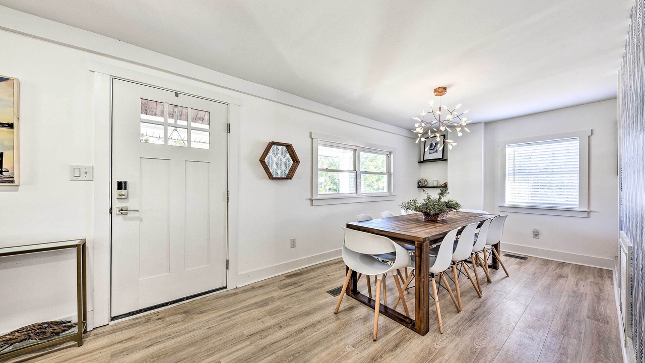 Photo of Livingroom in St. Marys