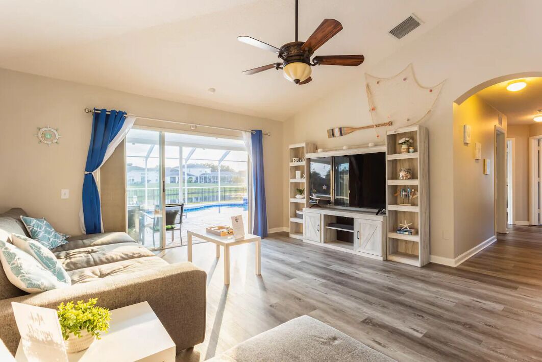 Photo of Livingroom in Riverview