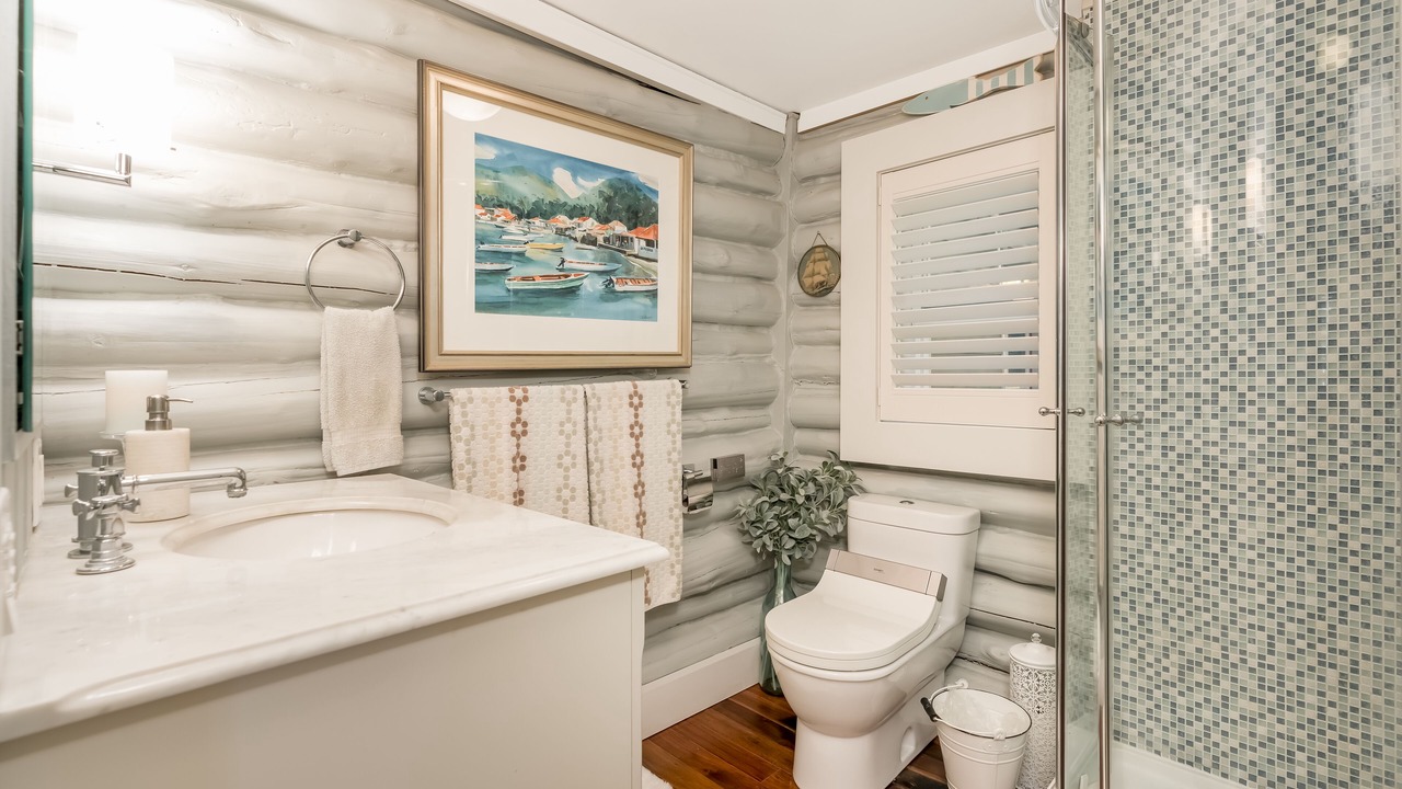 Photo of Bathroom in Ramara