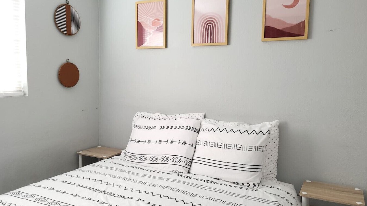 Photo of Bedroom in Garfield