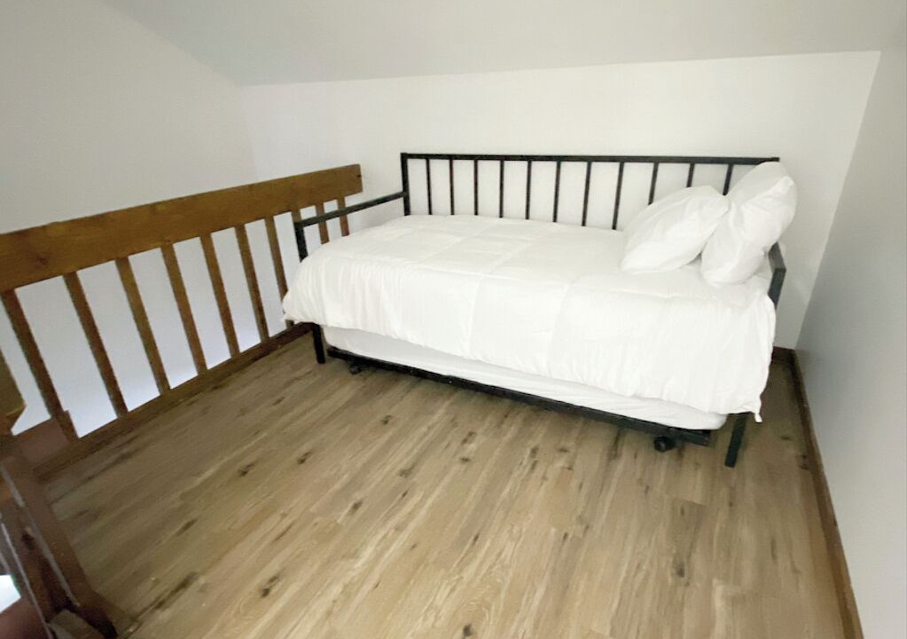 Photo of Others in Blodgett Mills