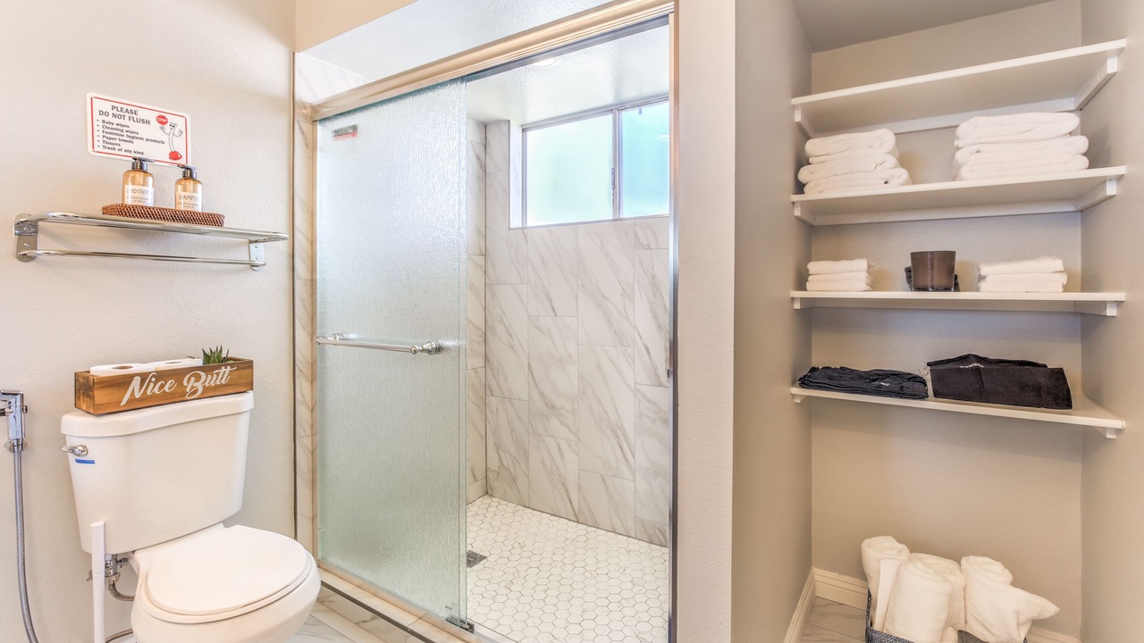 Photo of Bathroom in Canyon Gate